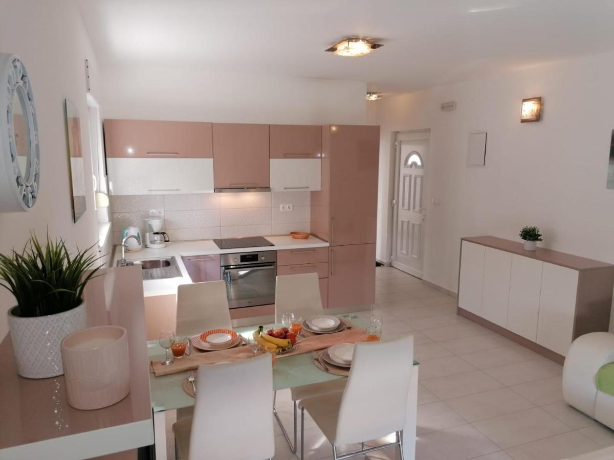 Apartment Mali San Трогір Екстер'єр фото